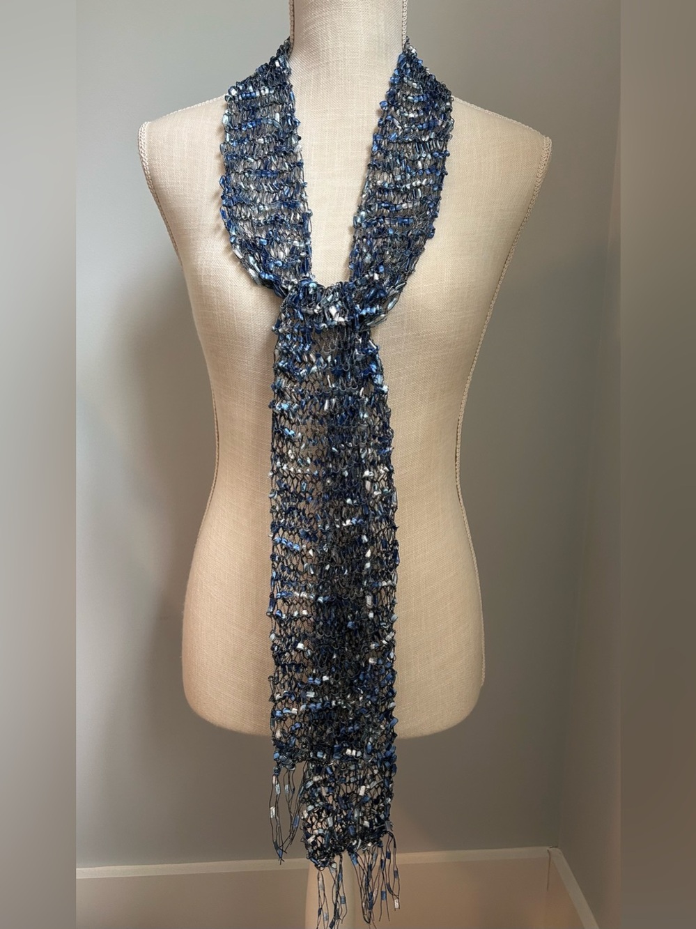 Oceanic Ladder Ribbon Scarf - Picture 4 of 5